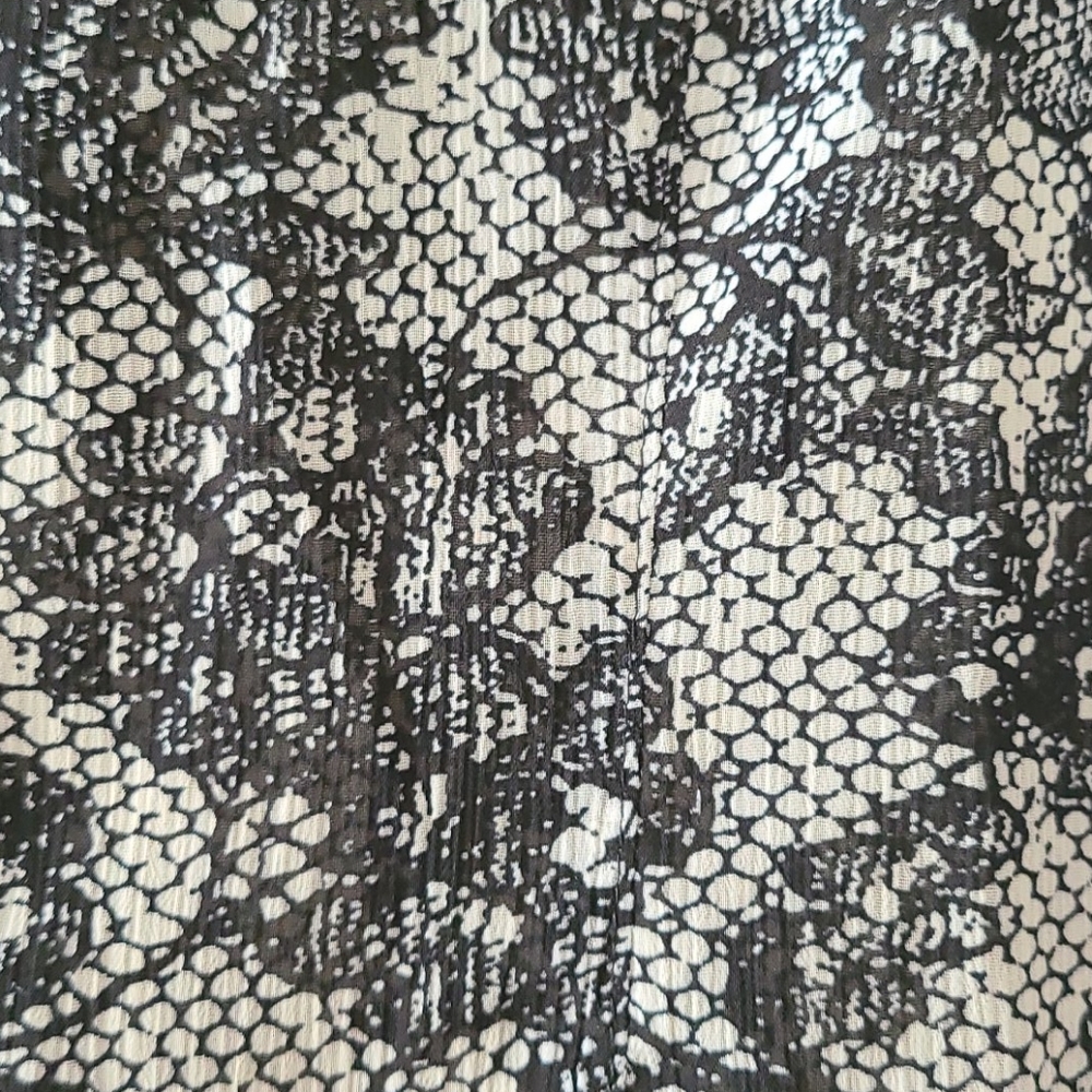 Blouse - Picture 2 of 4